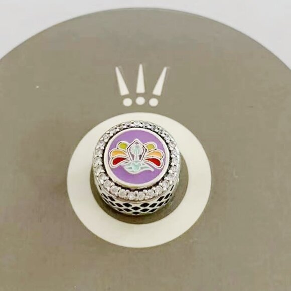 Disney Lookout Cay Pandora charm - Picture 1 of 3